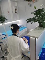 -痘院士专业祛痘皮肤管理