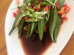 番茄酸辣秋葵-云海肴·汽锅鸡·云南菜(苏州中心店)