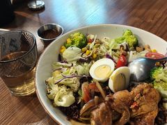 -POKEE VIA&Brunch·维娅(重庆来福士店)
