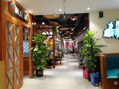 大堂-老长沙湘菜馆(凤凰路店)