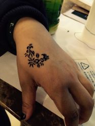 iphone_upload_pic-越域刺青