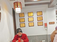 -长人馄饨铺(解放街店)