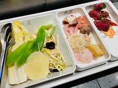 -成都你六姐·牛肉冒菜(城市集市合生汇店)