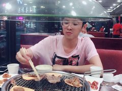 -啊美丽炭火烤肉(滑翔一店)