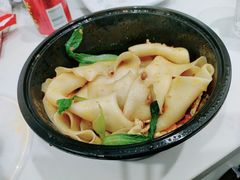 -陇上秦轩西安biangbiang面(EFC欧美金融商业城店)