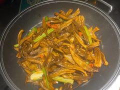 干锅菌皇-荣品荟·融合餐厅(月湖广场店)