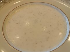 奶油松茸蘑菇汤-莫斯科餐厅