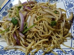 -乡府肉丁水饺(环山路店)