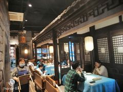 -张氏宽窄巷成都菜(澳德乐店)