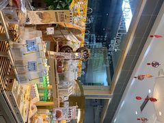 -小蜜蜂·Bakery&Coffee(翰子花园店)