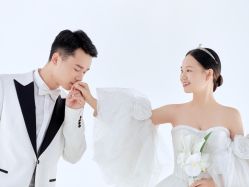 -AOROA·奥洛拉婚纱摄影·旅拍·礼服