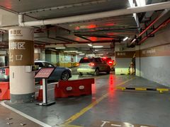 -日月光中心-停车场