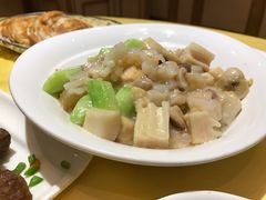-鱼翅楼·津派砂锅鱼翅(水上公园店)