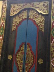 -蕾蕾美颜美容美体