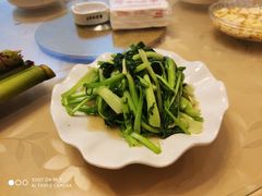 鸡毛菜-君豪蟹都·湖景·农家乐(蟹舫苑店)