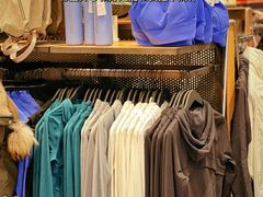 -lululemon(海信广场店)