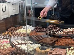 -Laderach 莱德拉(上海环贸iapm店)