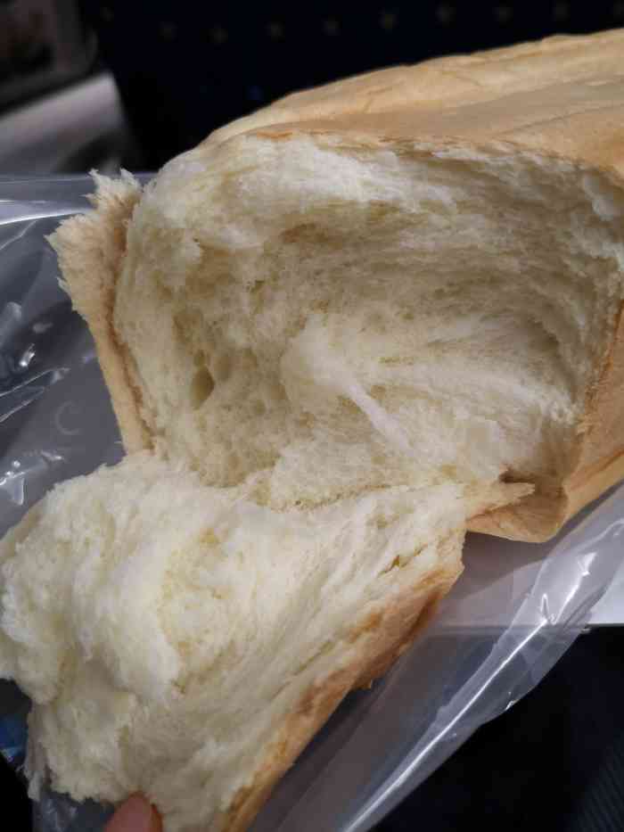 华荣面包西饼(永安八店)-"「焗烤蟹柳」名字看着很新奇,但是吃起来味.