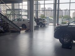 -天津波士信达奔驰4S店(卫津南路店)