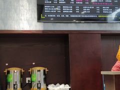 -鸿兴面馆馄饨小笼(稻香店)