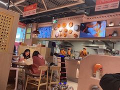 大堂-谷丽麦馕新疆菜·清真(步步高梅溪新天地店)