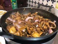 -胡须佬鸡煲四季火锅店(石厦西村直营店)