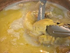 -鲜入围煮花胶鸡海鲜火锅