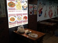 -小龙酒家(桂平路店)