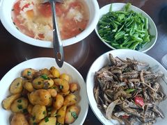-芦茨金富饭庄·25年老字号·专做稻草鸡