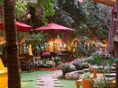-月亮眼花园餐厅书吧酒吧