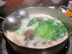 -煲宫猪肚鸡(昆山金鹰国际购物中心店)