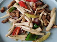 水乡莲藕尖烧肉-八仔大富楼·河鲜(西江店)