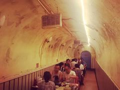 大堂-洞庭洲·防空洞火锅·烧烤·铜锅涮肉(新百广场店)
