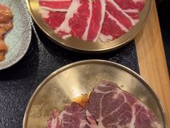 -臻牛烤肉