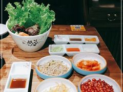 -明洞阿姨·韩式酱蟹烤肉·创意料理(三元桥店)