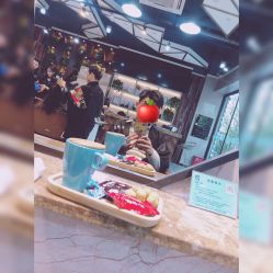 -PE SALON