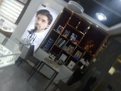 -佳联直通车眼镜超市(西藏南路店)