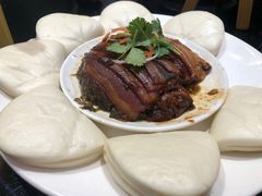 -东口码头·烧鸽子·鱼头泡饼·地方菜(金鹰悦城店)