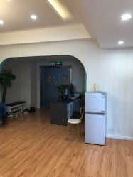 -萱草产后康复催乳中心(江宁万达店)