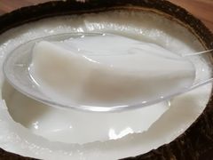 -椰爺爺·椰子冻砵仔糕