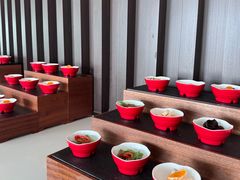 -亚洲国际大酒店·云顶阁旋转自助餐厅