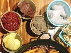 -星鸿社重庆老火锅(燃灯寺分店)