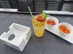 -瑰丽酒店·海吧·天际下午茶·现场DJ·天台酒吧