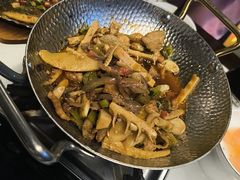 -洈水谣 · 地道荆州松滋菜(菱角湖公园店)