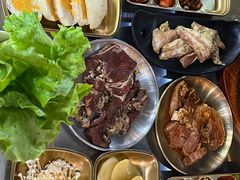 -胡悦里韩式烤肉(芝罘万达广场店)