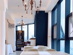 -神秘先生西餐酒廊