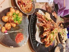 -何师烧烤·香辣蟹·川菜·30年老品牌(太古里旗舰店)