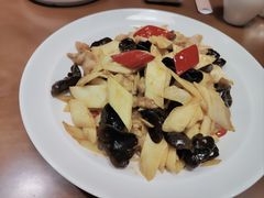 -宴小馆·小海鲜青岛菜(五四广场店)
