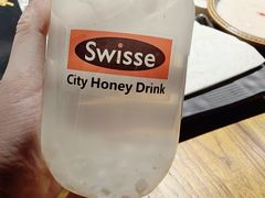 -老牌坊云南鱼豆花火锅(哈西万达店)