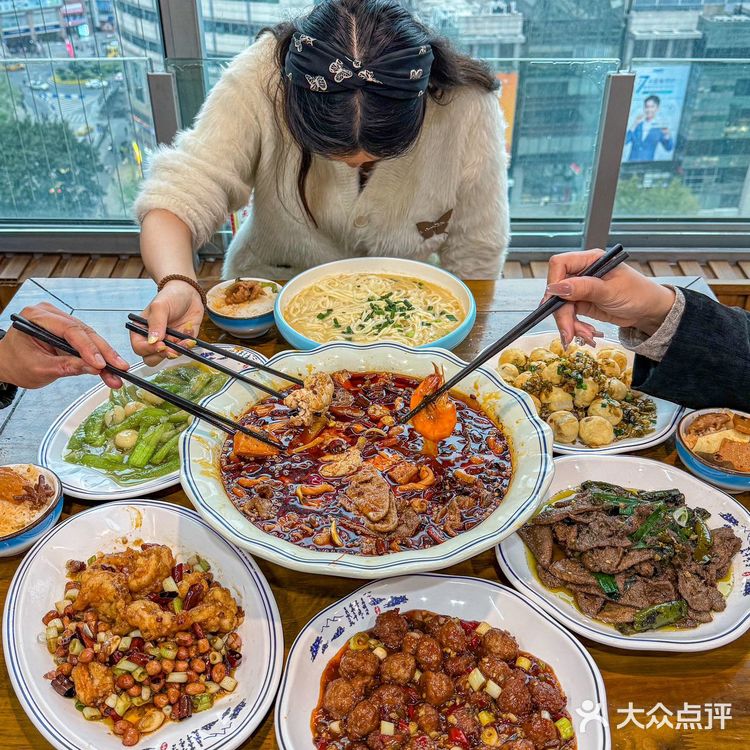 重庆这家老牌江湖菜😋 我能炫三碗饭